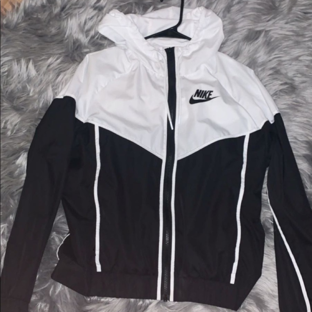 Nike windbreaker